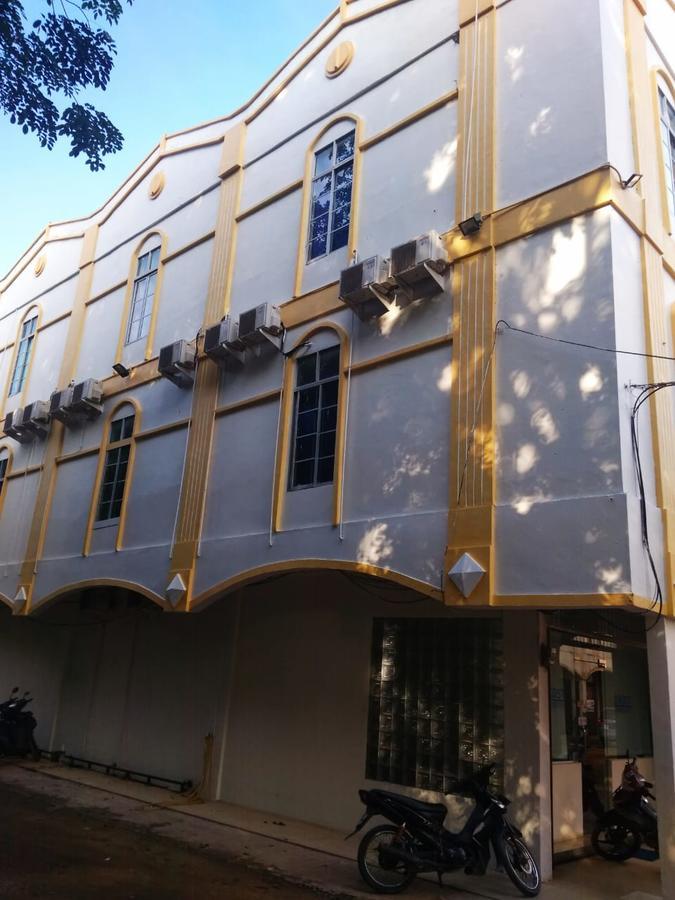 D'Kost Batam Hostel Nagoya Buitenkant foto
